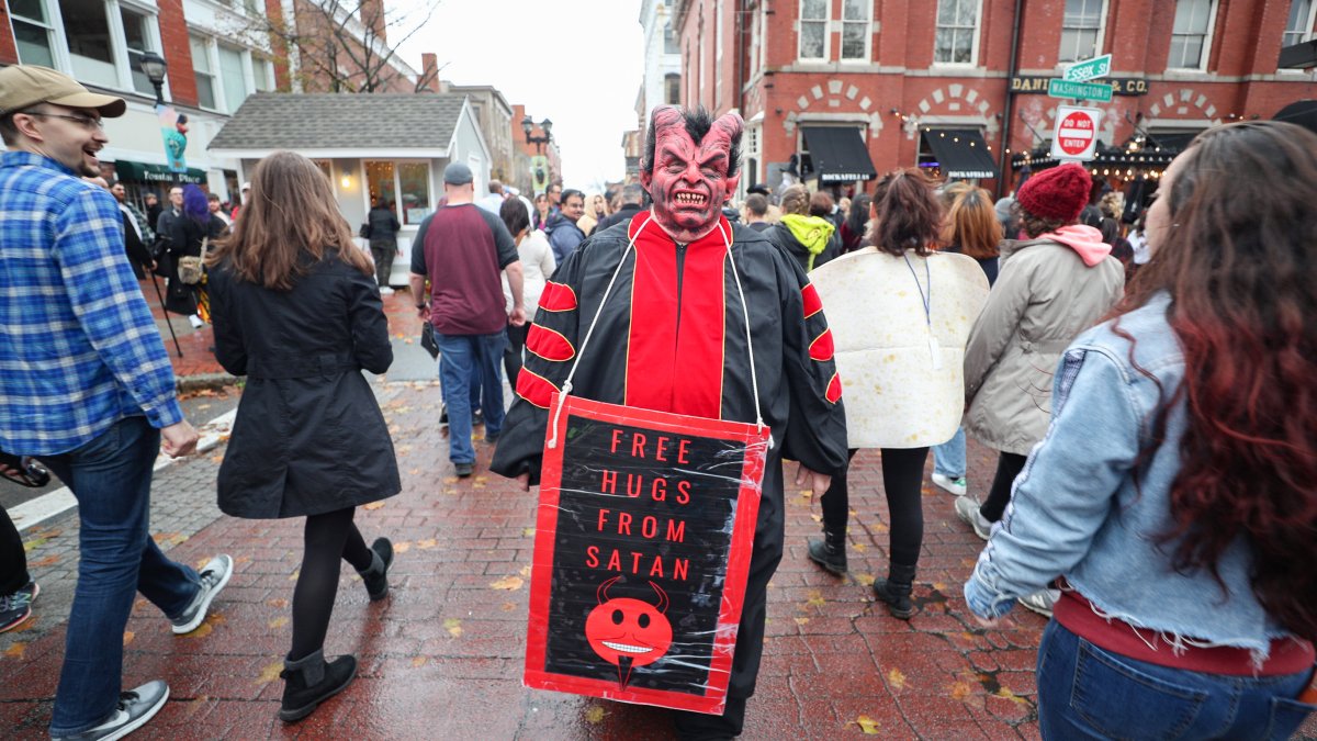 Salem Massachusetts Halloween Events Parking Lot Road Closures – NBC Boston