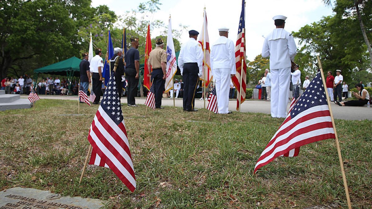 Massachusetts conmemora el Día de los Veteranos con ceremonias virtuales, image size:1200x675