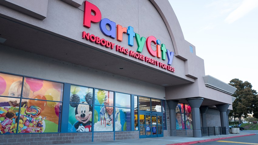 Party City Cierra Tiendas Tras Escasez De Helio