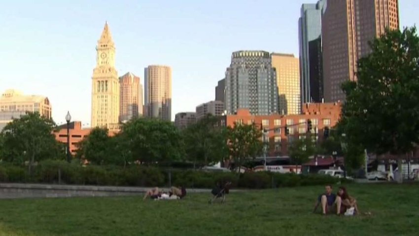 Hot_Weather_Hits_Boston.jpg