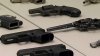 Proyecto que exige el almacenamiento seguro de armas de fuego se convertirá en ley en RI
