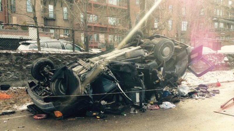 TLMD-Boston-volcamiento-storrow-drive-no-heridos