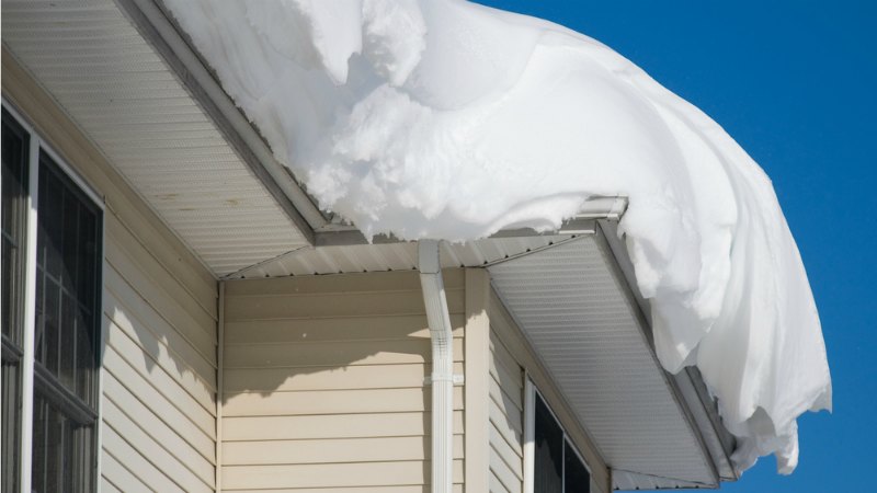 TLMD-nieve-techo-shutterstock-206580553