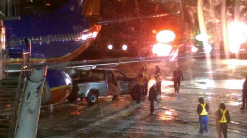 TLMD-pickup-choca-con-avion-Southwest-aeropuerto-Logan