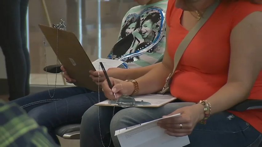 Inicia Ley de Carga Pública que afecta a inmigrantes