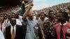 Hace 30 años, la liberación de Nelson Mandela sacudía al mundo entero