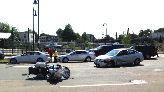 tlmd_east_boston_choque_policia_mbta