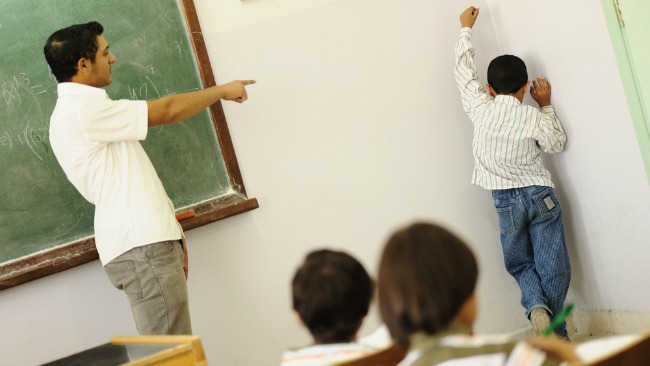 tlmd_tlmd_castigo_escuela_estudiante_shutterstock_100109978