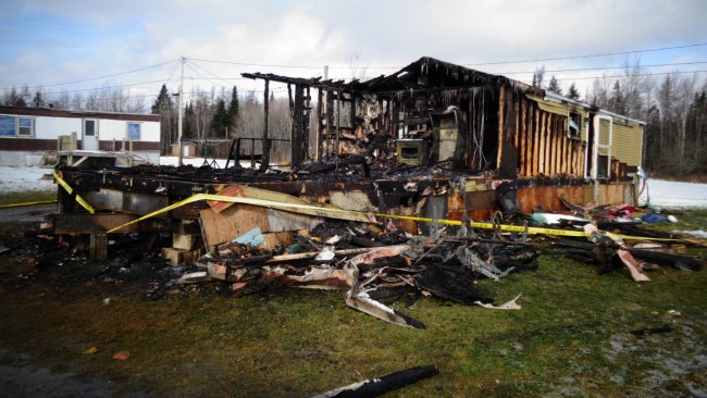 tlmd_tlmd_maine_caribou_incendio_mueren_madre_hijos