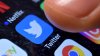 AMLO y las redes sociales: de benditas a adversarios a los que acusa de censura