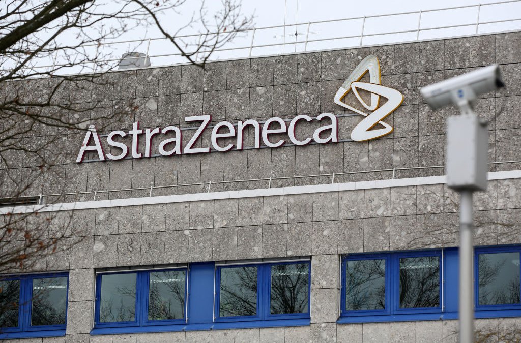 AstraZeneca pide que la FDA apruebe su tratamiento de anticuerpos contra el COVID-19