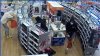 Hombres roban $ 7.500 en mercancía de tienda de belleza en CT