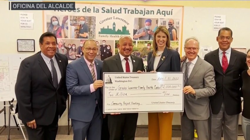 Inyectan fondos federales para centro de salud en Lawrence