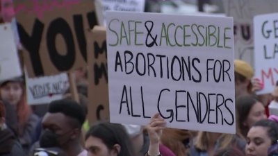 Manifiestan a favor del derecho al aborto en Boston