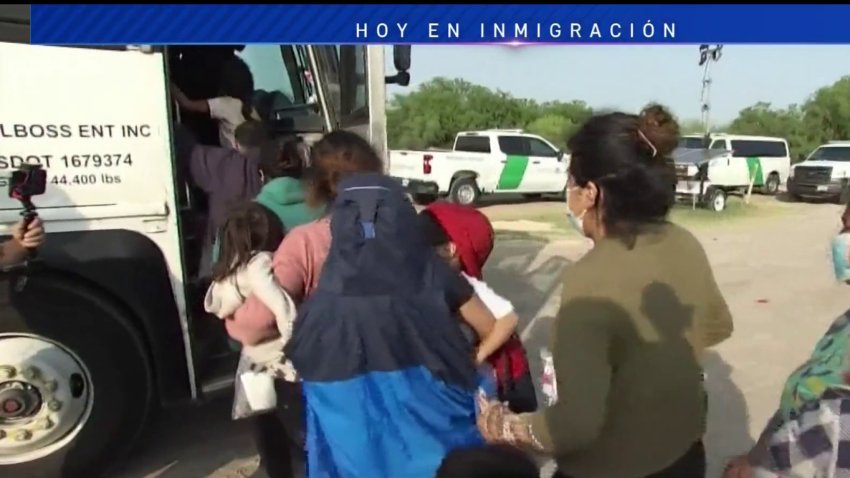 ICE emite nuevas pautas para que los niños migrantes no sean separados de sus padres