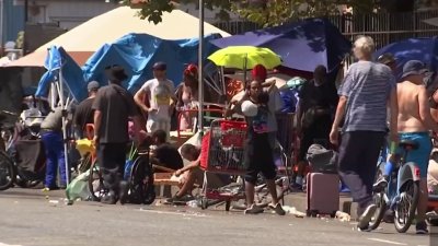 Campamentos de indigentes regresan a Mass. & Cass