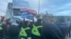 “Nos tratan a nosotros como basura”: trabajadores de Sysco exigen mejores salarios y continúan en huelga