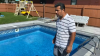 Residente pasa 3 años tratando de reclamar garantía de reparación de piscina