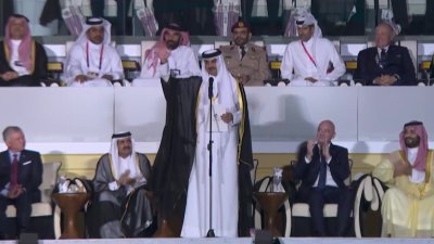 El Jeque Khalifa habla sobre la celebración de la Copa Mundial en Catar, lo mucho que disfruta el fútbol, datos curiosos de la familia real y su cultura