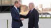 El presidente Biden y el príncipe William tienen una “cálida reunión” en la biblioteca JFK