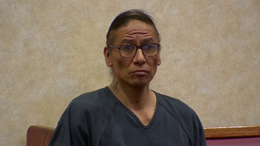 Actor acusado de abuso sexual de menores permanecerá detenido sin derecho a fianza