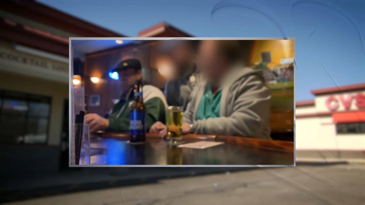 Video muestra a funcionario de Holbrook lanzando insultos raciales