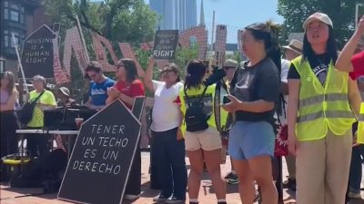 Protestan contra desahucios en Boston