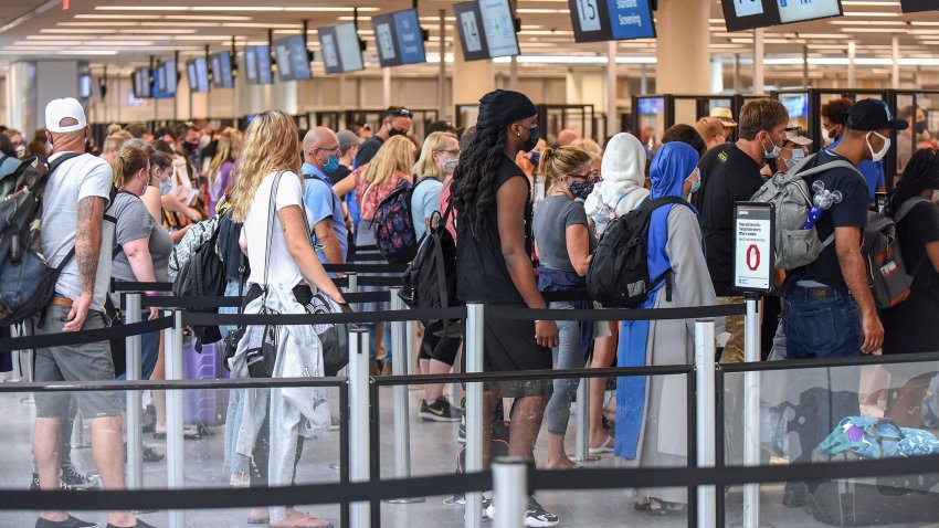 Se espera cifra récord de viajeros para el fin de semana del 4 de Julio