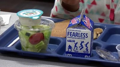 Expanden programa de comidas gratuitas para estudiantes en Connecticut
