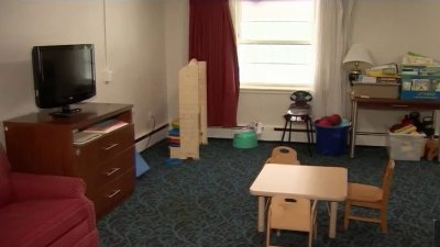 Abren nuevo refugio para inmigrantes en hotel en Boston