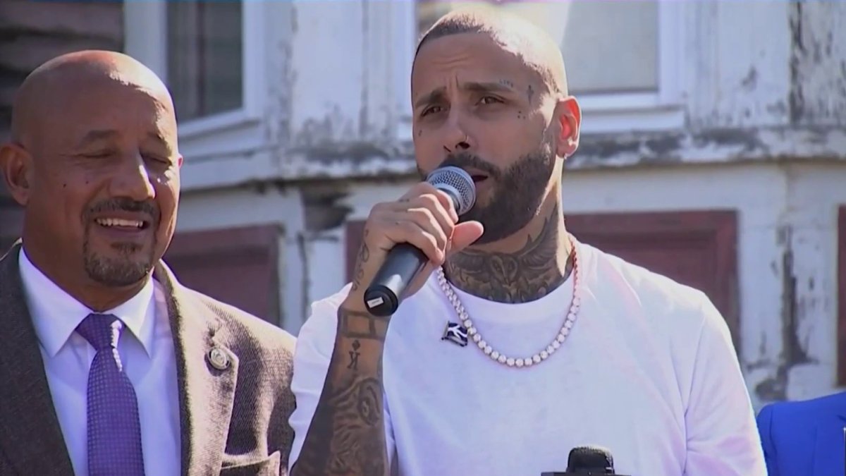 Nicky Jam recibe las llaves de la ciudad de Lawrence, MA Telemundo