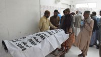 Tragedia en Pakistán: explosión de bomba cerca a mesquita deja más de 50 muertos