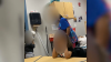 Video parece mostrar a empleada de preescolar maltratando a niño en Hartford