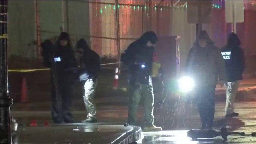 Hombre arrollado mortalmente en Charlestown