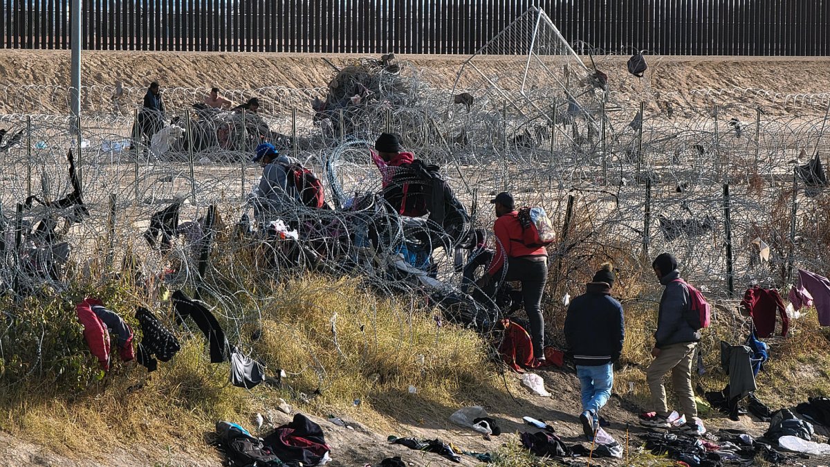 I migranti saturano il confine settentrionale del Messico – NBC New England