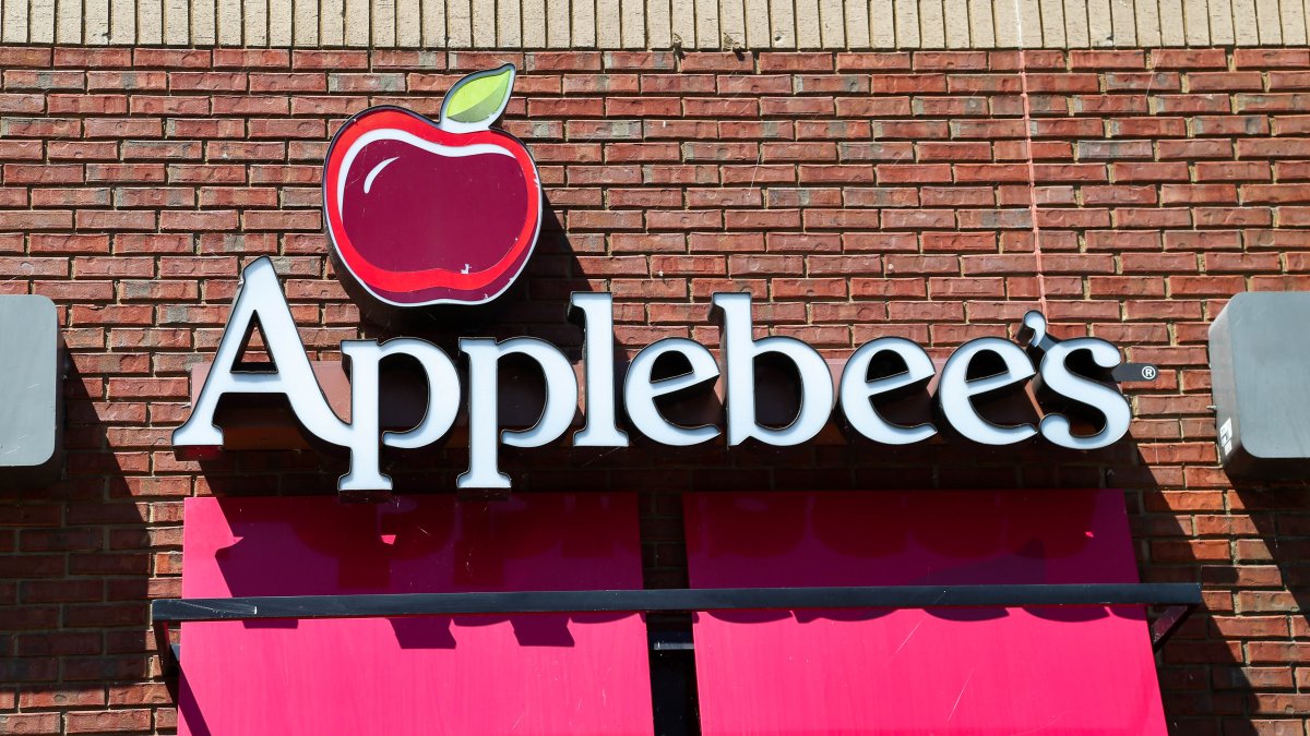 Applebee’s customer arrested over ‘allyoucaneat’ deal argument