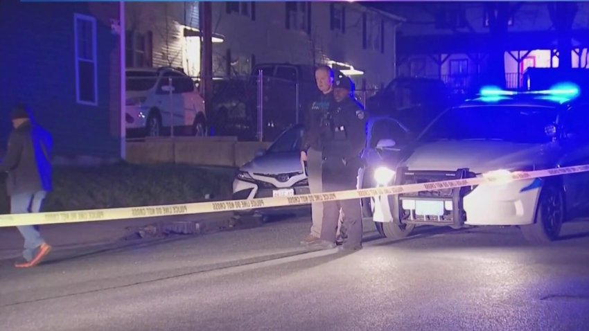 Joven arrestado tras tiroteo a tres adolescentes en Worcester
