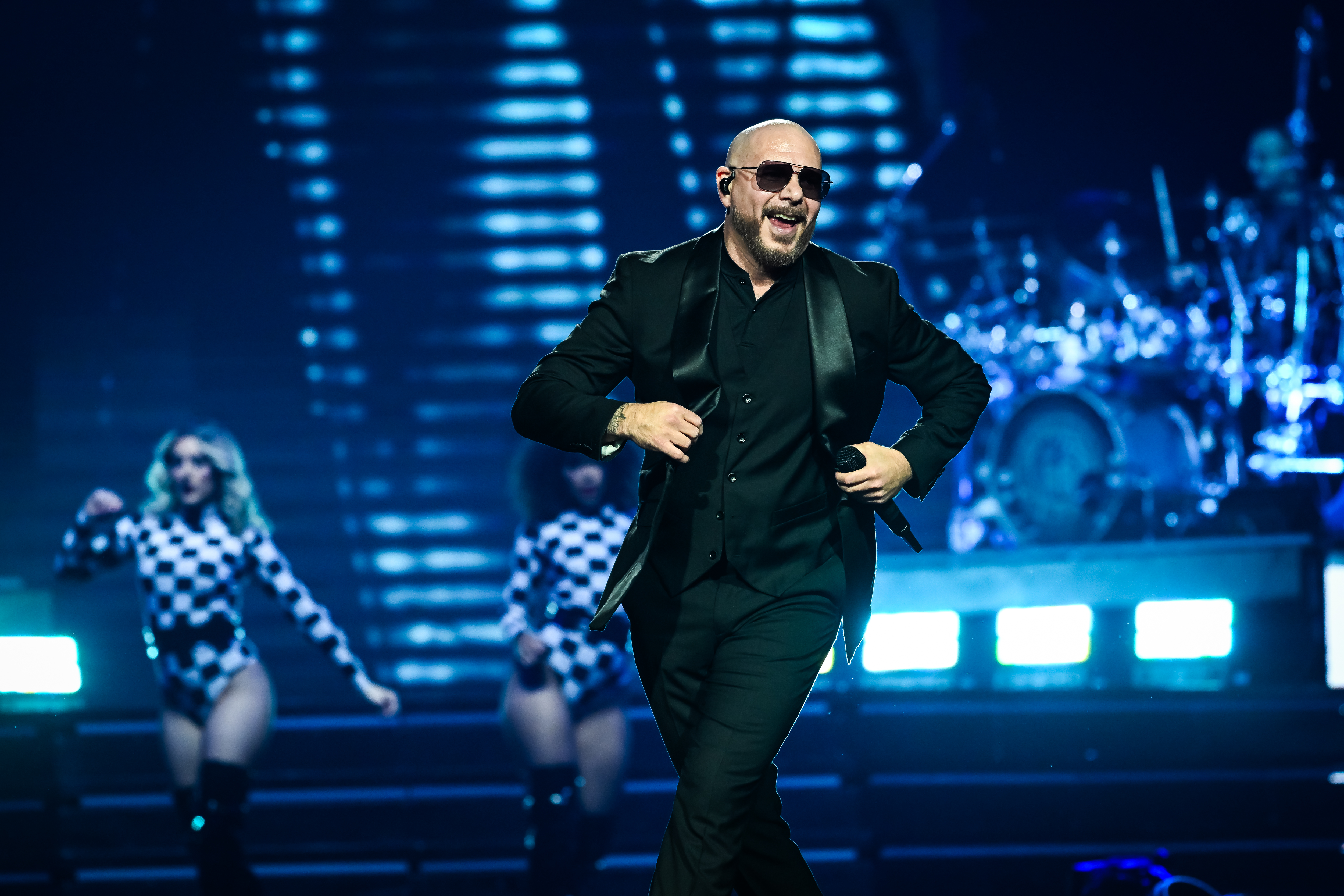 La gira ‘Party After Dark’ de Pitbull llega a Connecticut – Telemundo ...