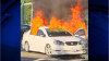 Auto se prende en llamas en una calle de Springfield
