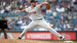 Foto de exlanzador de los Boston Red Sox Austin Dean Maddox.