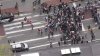 Manifestantes pro-palestinos bloquean Mass. Ave cerca de MIT mientras escuelas amenazan con suspensiones