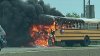 Incendio de autobús escolar cierra la I-93 en Dorchester