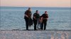 Hombre arrestado por exponerse en la playa de Cape Cod
