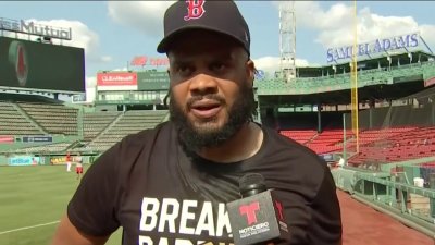 Jugadores de los Red Sox reaccionan a extensión de contrato de Cora