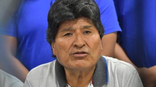 Evo Morales denuncia que desconocidos dispararon a su vehículo e hirieron a su chofer