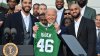 Los Boston Celtics visitan la Casa Blanca para celebrar el campeonato de la NBA con Biden