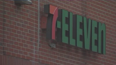 Hombre ultimado a tiros en estacionamiento de 7eleven en Boston