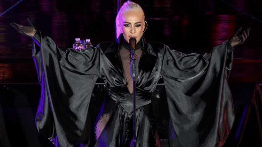 MEXICO CITY, MEXICO – JANUARY 23: Spanish singer Mónica Naranjo performs during a concert at Auditorio Nacional on January 23, 2025 in Mexico City, Mexico.  (Photo by Medios y Media/Getty Images)