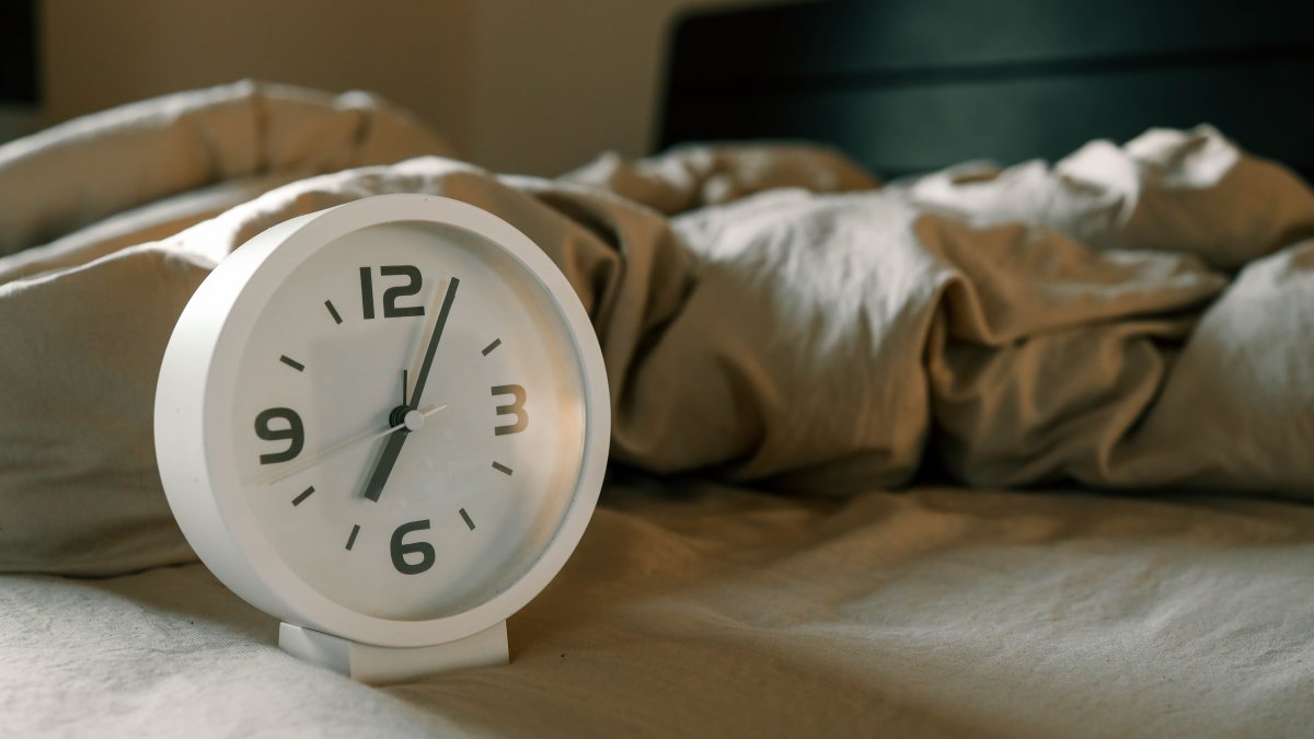 ¿El cambio de hora afecta a tu salud? Telemundo Nueva Inglaterra