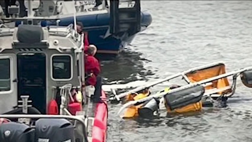 Helicóptero cae al río Hudson; mueren seis personas